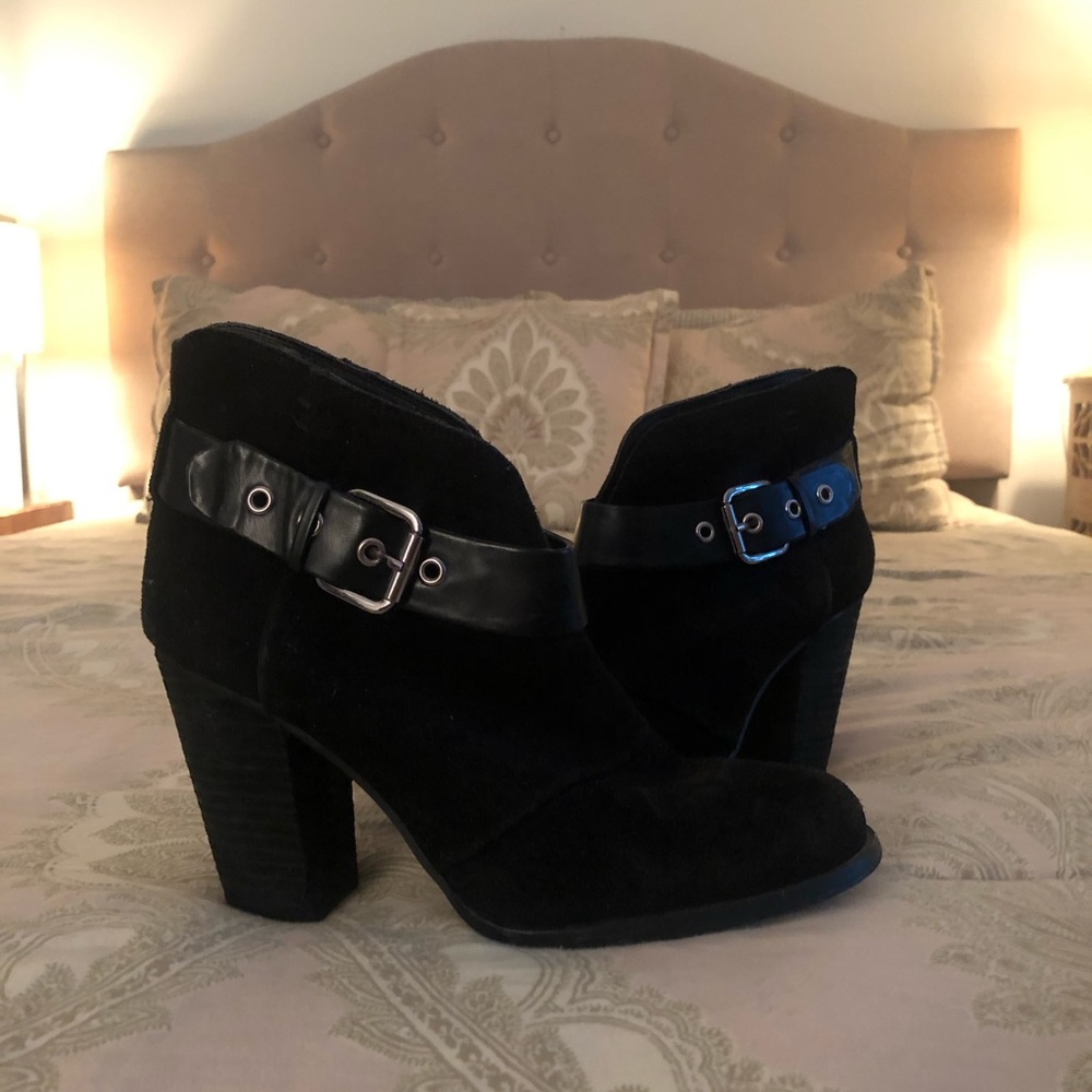 Jessica Simpson 3.5” Black Booties